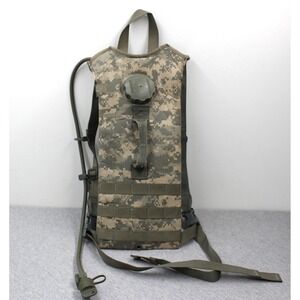 US Military Hydration Pack Unisex Green ACU Digital Camo Tactical Molle Carrier